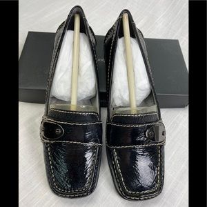 NWOB Liz Claiborne comfort flat patent leather sz8